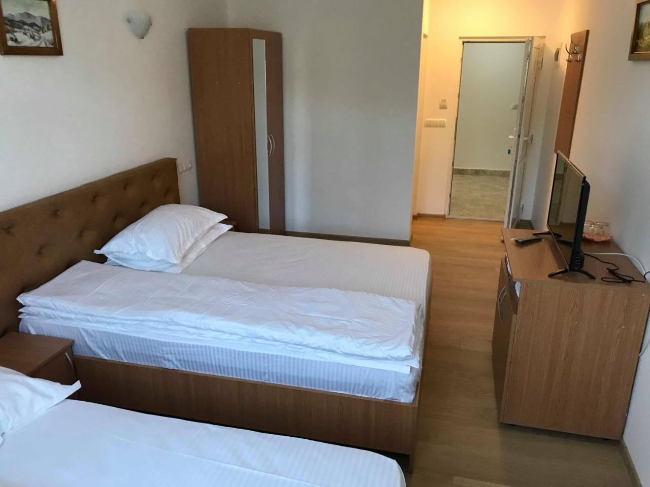 Pensiunea Colt De Rai Săcel Exteriör bild